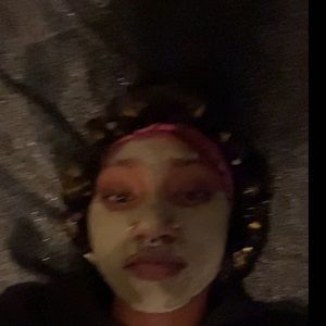 Meet your Posher, Neisha